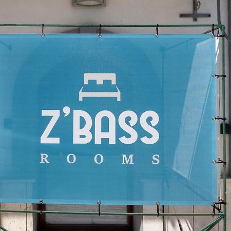 Z'Bass Rooms แตร์โมลิ ภายนอก รูปภาพ